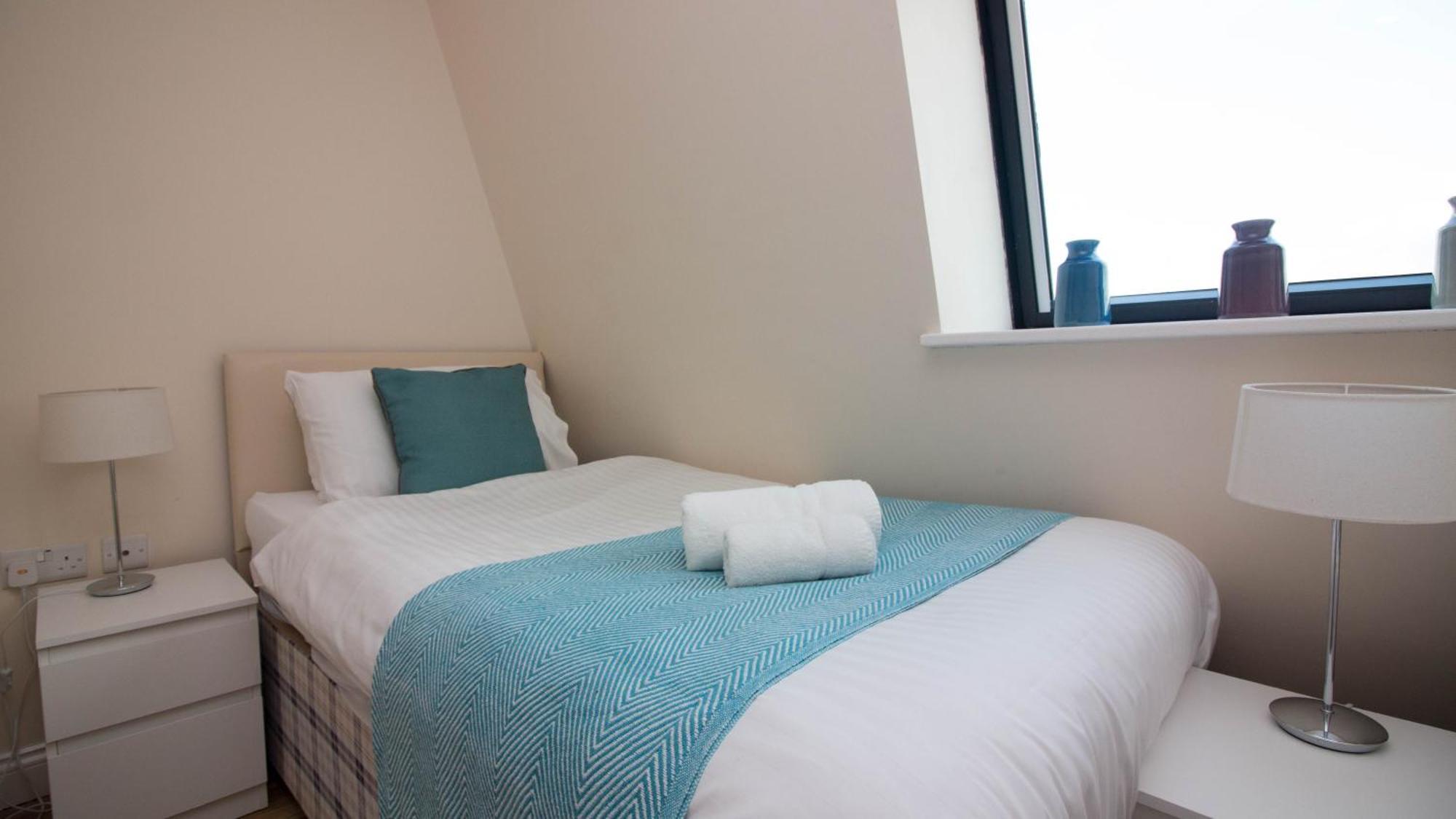 Castle Point Apartments Southampton Premier Lodge Buitenkant foto