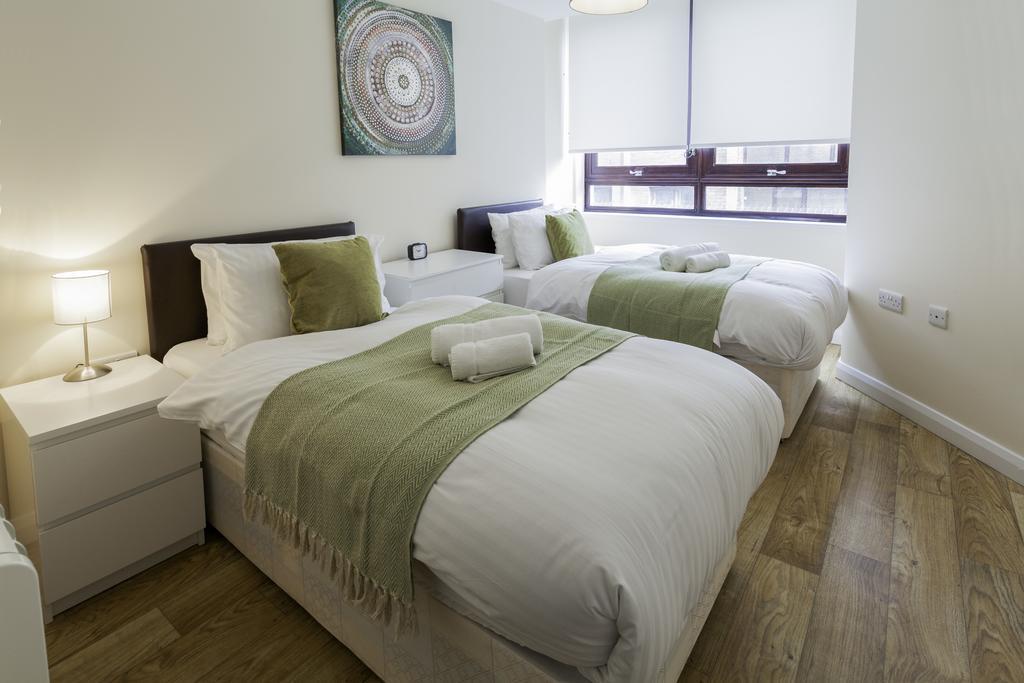 Castle Point Apartments Southampton Premier Lodge Buitenkant foto