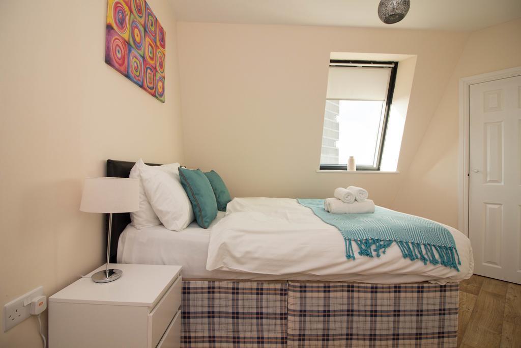 Castle Point Apartments Southampton Premier Lodge Buitenkant foto