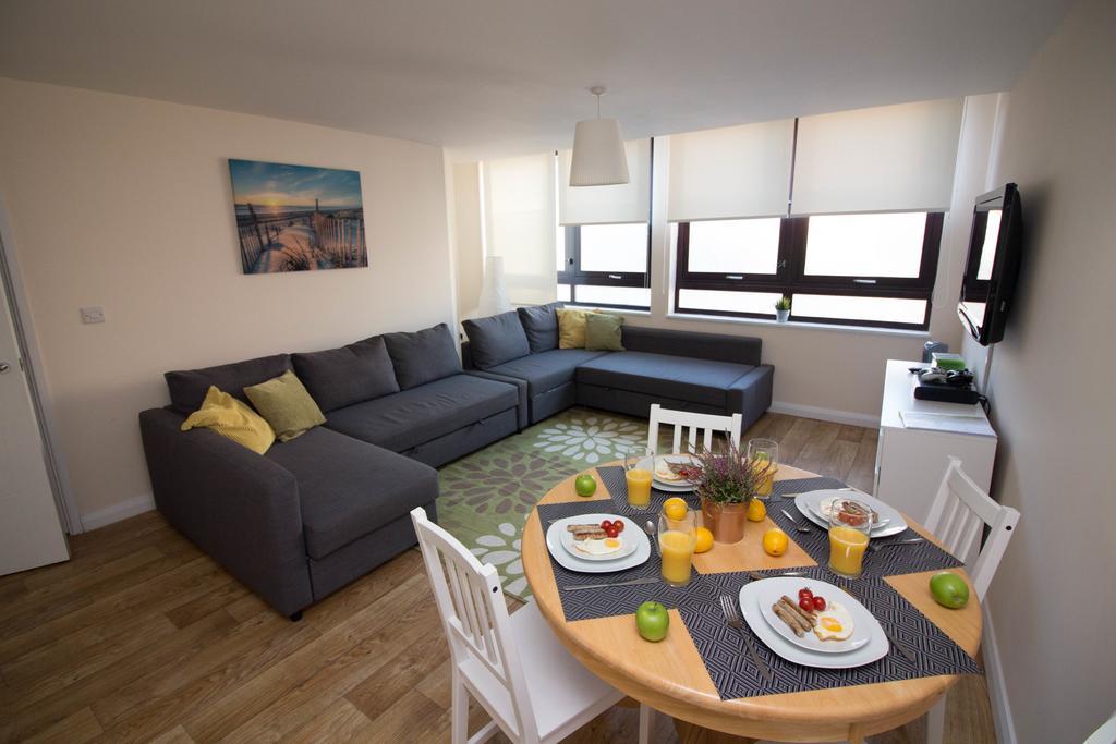 Castle Point Apartments Southampton Premier Lodge Buitenkant foto