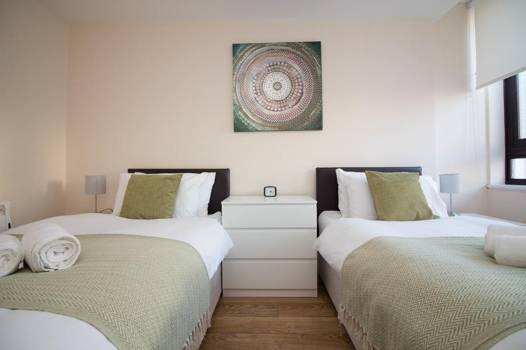 Castle Point Apartments Southampton Premier Lodge Buitenkant foto
