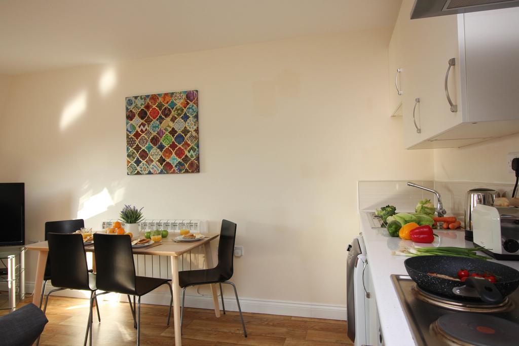 Castle Point Apartments Southampton Premier Lodge Buitenkant foto
